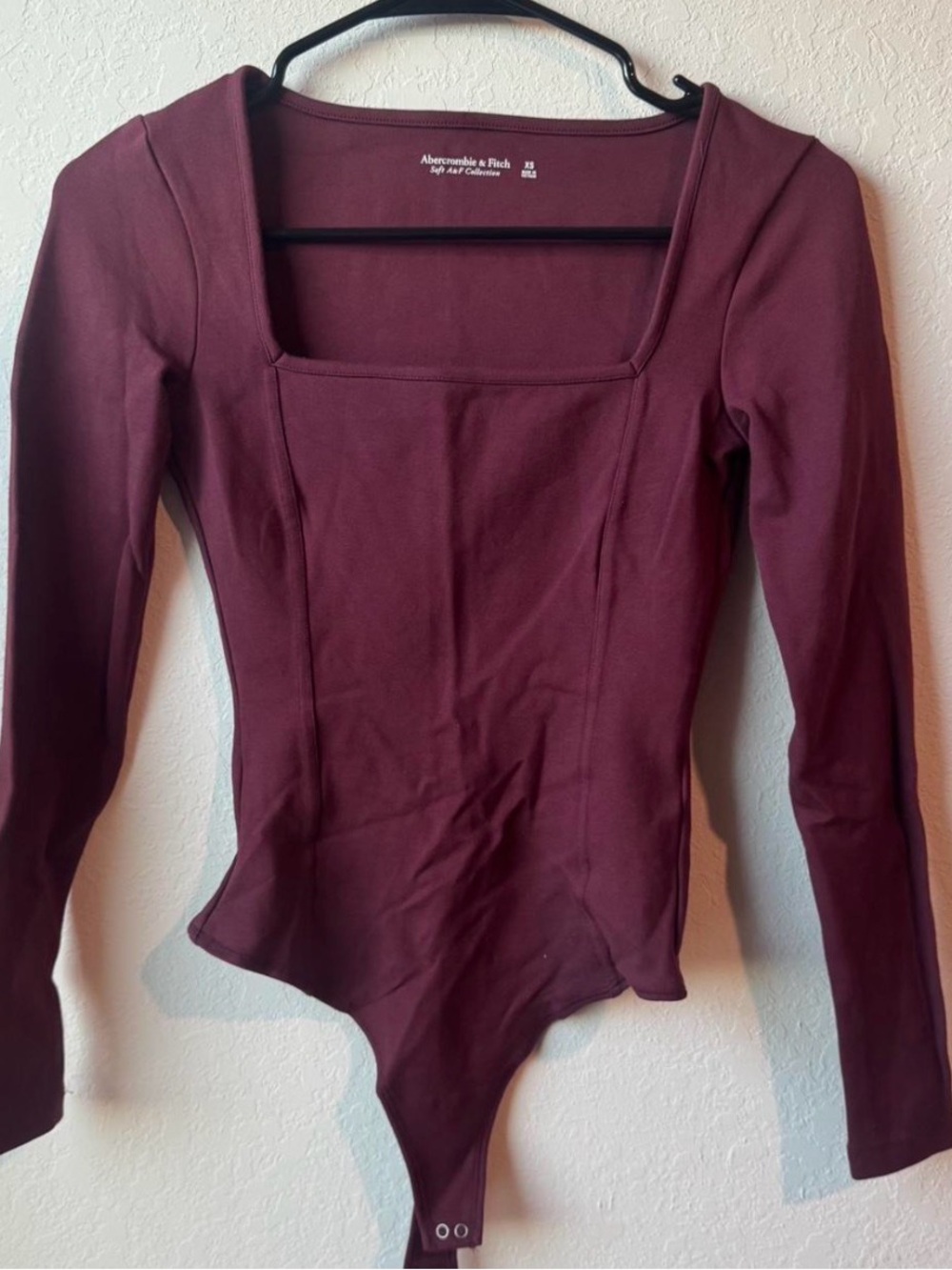 Abercrombie & Fitch Deep Burgundy Square-Neck Long-Sleeve Bodysuit